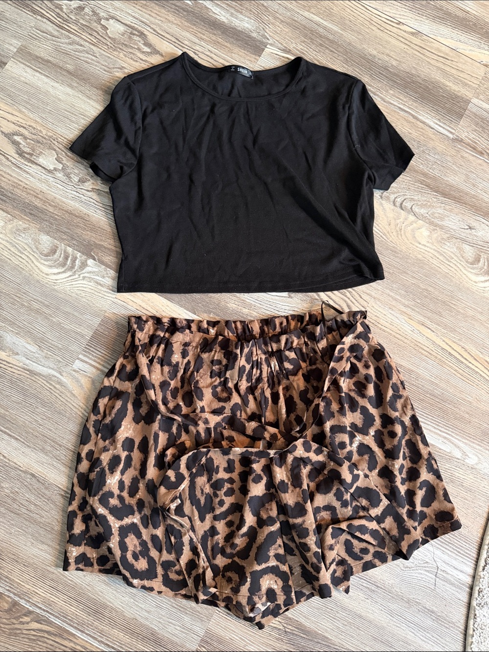 Leopard Print Circle Set in Brown